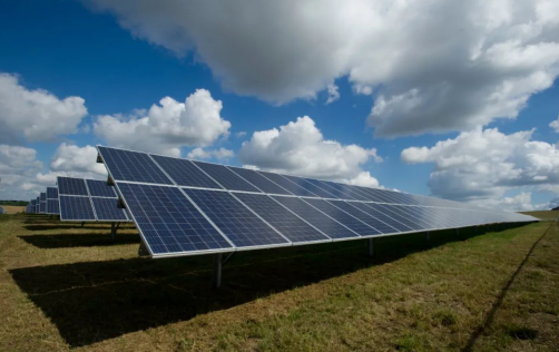 光伏儲能系統中浪涌保護器的選型